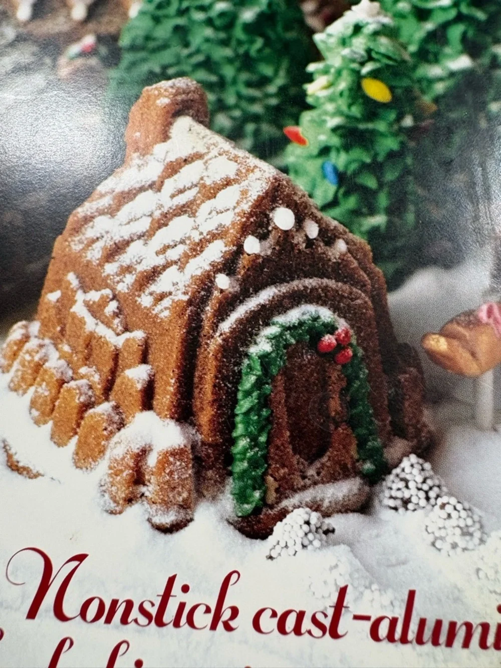 Williams Sonoma Snowy Village Holiday Mini Cottage Mold pan